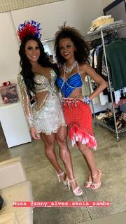 Gracyanne Barbosa feet photo thumbnail