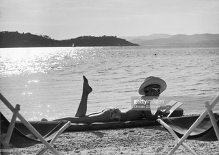 Brigitte Bardot feet photo thumbnail