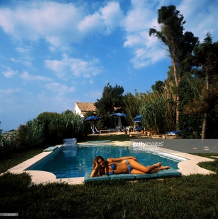 Brigitte Bardot feet photo thumbnail