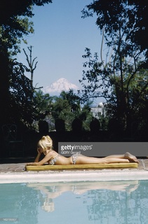 Brigitte Bardot feet photo thumbnail