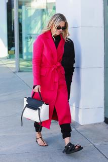 Ali Larter feet photo thumbnail