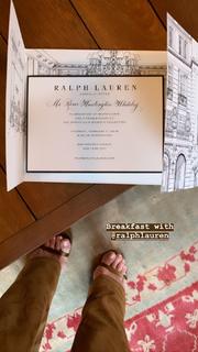Rosie Huntington-Whiteley feet photo thumbnail