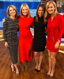 Amy Robach feet photo thumbnail
