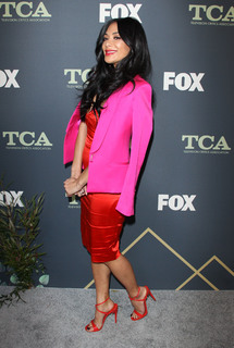 Nicole Scherzinger feet photo thumbnail