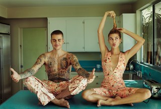 Hailey Bieber feet photo thumbnail