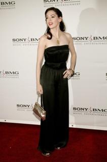 Rose McGowan feet photo thumbnail