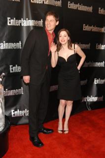 Rose McGowan feet photo thumbnail