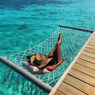 Nabilla Benattia feet photo thumbnail
