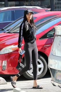 Chantel Jeffries feet photo thumbnail