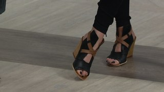 Courtney Khondabi feet photo thumbnail