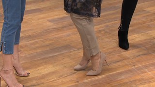 Courtney Khondabi feet photo thumbnail