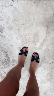 Nabilla Benattia feet photo thumbnail