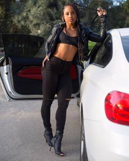 Qimmah Russo feet photo thumbnail