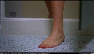 Kate Walsh feet photo 3
