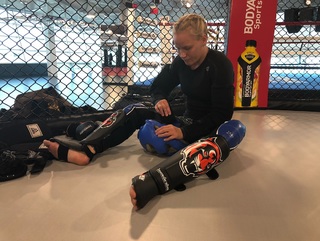 Valentina Shevchenko feet photo thumbnail