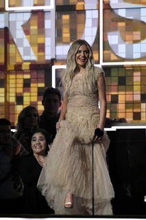 Kelsea Ballerini feet photo thumbnail