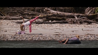 Juliette Lewis feet photo thumbnail
