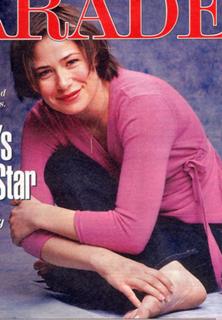 Maura Tierney feet photo 2