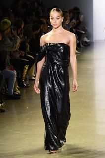 Jasmine Sanders feet photo thumbnail