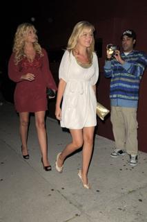 Aly Michalka feet photo thumbnail