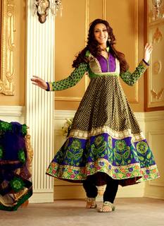Sonali Bendre feet photo thumbnail