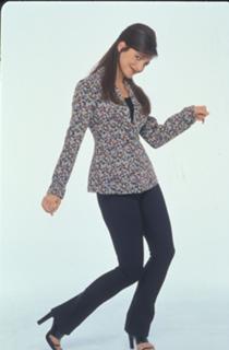 Kristin Davis feet photo thumbnail