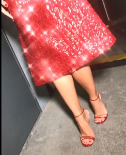 Adriane Galisteu feet photo thumbnail