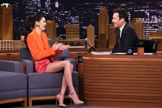 Kendall Jenner feet photo thumbnail