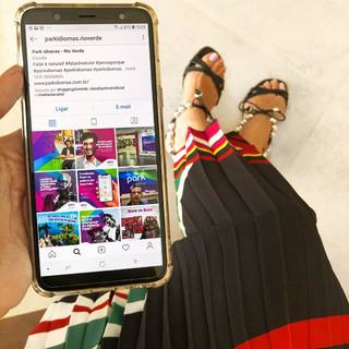 Cláudia Citroni feet photo thumbnail