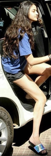 Ananya Pandey feet photo thumbnail