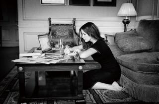 Liv Tyler feet photo thumbnail