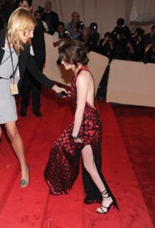 Kristen Stewart feet photo thumbnail
