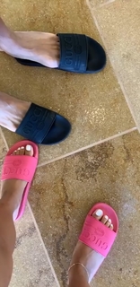 Jilly Anais feet photo thumbnail