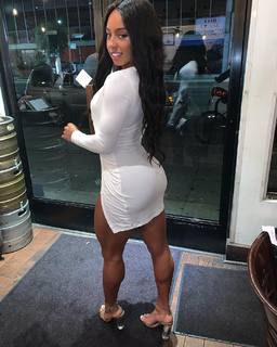Qimmah Russo feet photo thumbnail