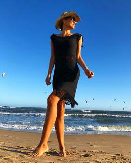 Carolina Ardohain feet photo thumbnail