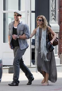 AnnaLynne McCord feet photo thumbnail