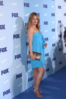 Cat Deeley feet photo thumbnail