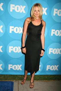 Cat Deeley feet photo thumbnail