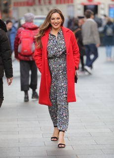 Kelly Brook feet photo thumbnail