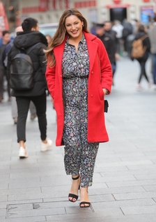 Kelly Brook feet photo thumbnail