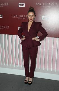 Alyssa Milano feet photo thumbnail