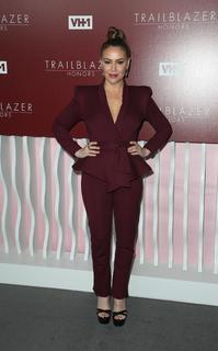 Alyssa Milano feet photo thumbnail