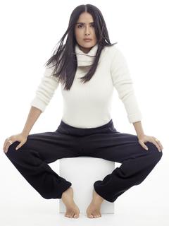 Salma Hayek feet photo thumbnail