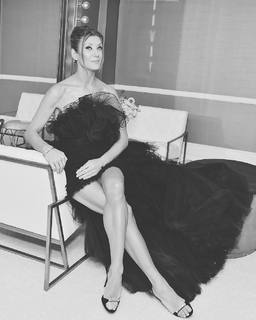Kate Walsh feet photo thumbnail