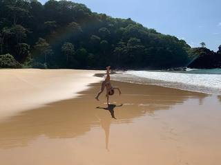 Juliana Paiva feet photo thumbnail