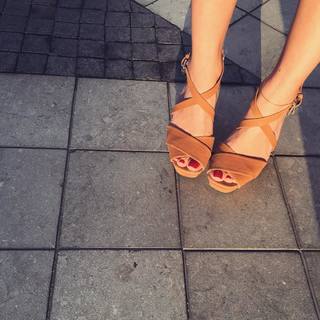 Duygu Özaslan feet photo thumbnail