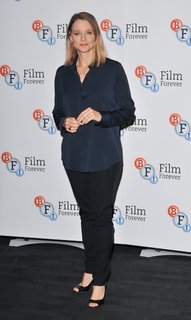 Jodie Foster feet photo thumbnail