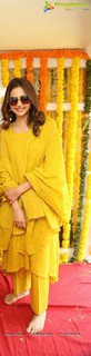 Rakul Preet Singh feet photo thumbnail