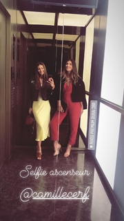 Iris Mittenaere feet photo thumbnail