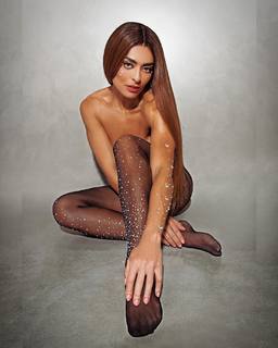 Juliana Paes feet photo thumbnail